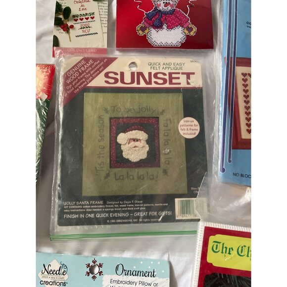 Christmas Craft Kits Bundle - Cross Stitch Needlepoint Bean Bag Ornaments & Wall - Picture 8 of 12